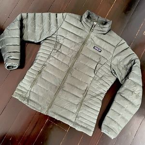 PATAGONIA Women's Nano Puff Jacket, Green, Medium